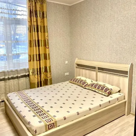 Studio-біля вокзалу-недалеко від центру Апартаменти Львів