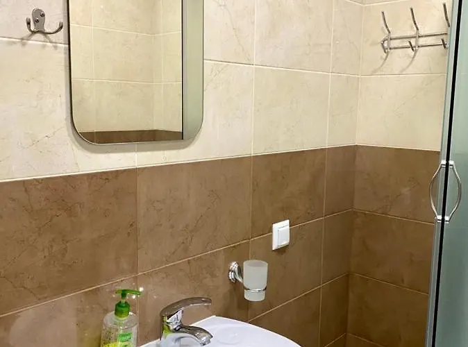 Studio-біля вокзалу-недалеко від центру شقة *