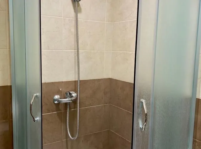 Studio-біля вокзалу-недалеко від центру Апартаменти Львів